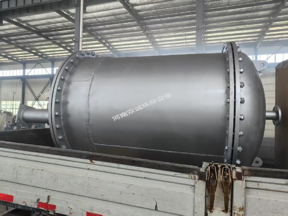 2025.04.23-濮陽(yáng)市某化工有限公司列板換熱器KLC0.5-60發(fā)貨