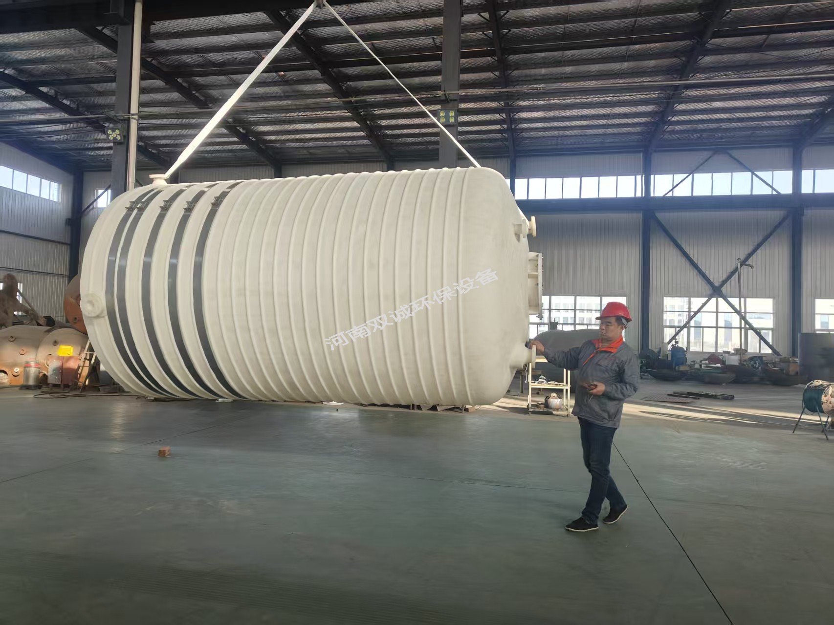 聚乙烯儲(chǔ)罐